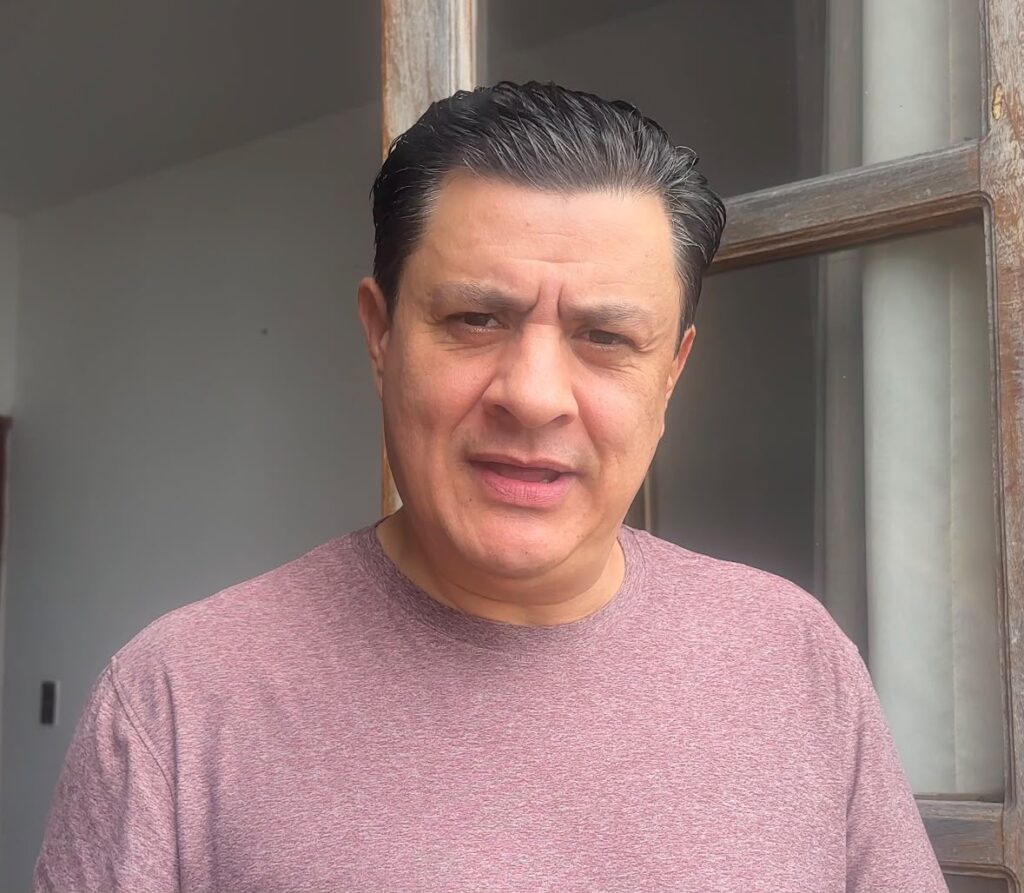 “Si no hay agua limpia, no se paga”: Chema Martínez entrega más de 31 mil firmas al Congreso