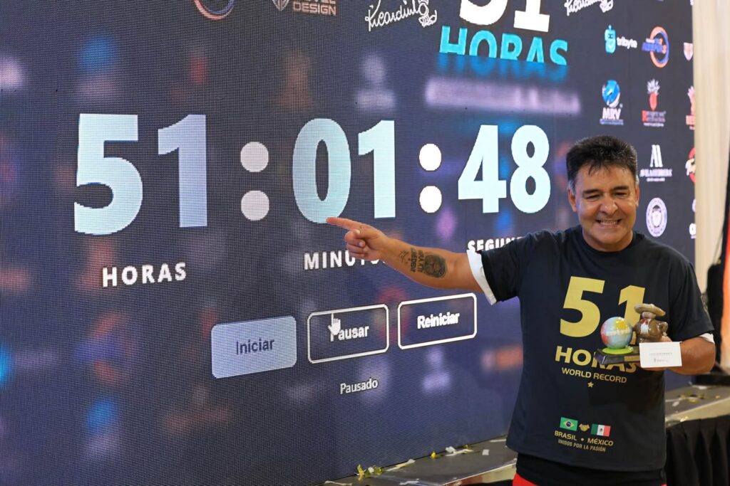 Zapopan es sede de un nuevo Récord Guinness con hazaña de Ricardinho Silva Neves