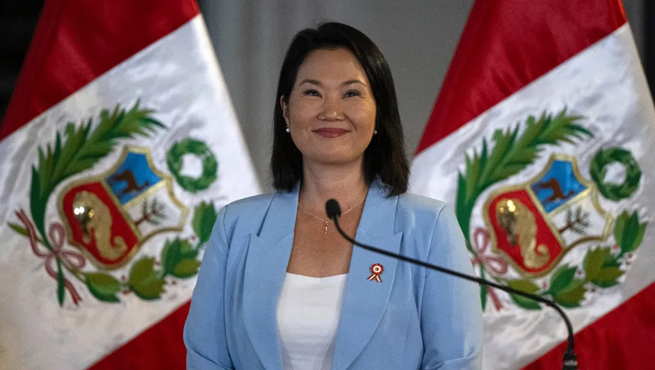 Keiko Fujimori asume la presidencia de Perú con promesas de estabilidad y reformas