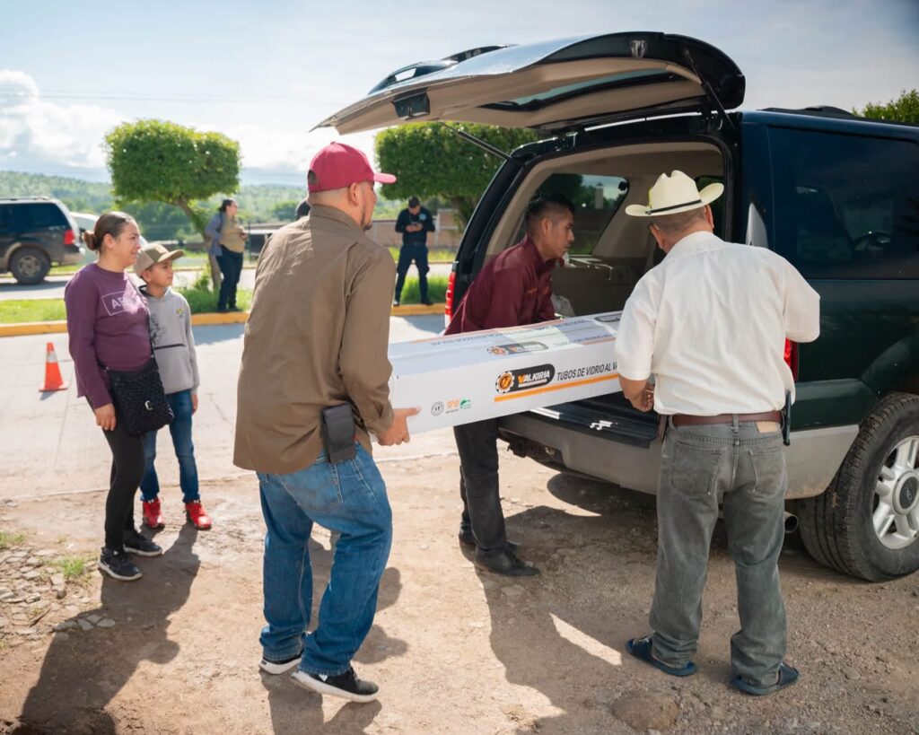 ¡Acciones que sí ayudan! Boilers solares benefician a familias de Tepehuanes