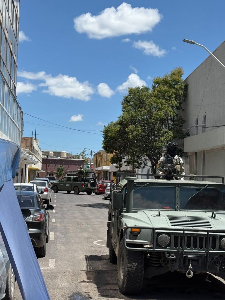 Operativo militar la mañana de este lunes en pleno centro de la ciudad de Durango