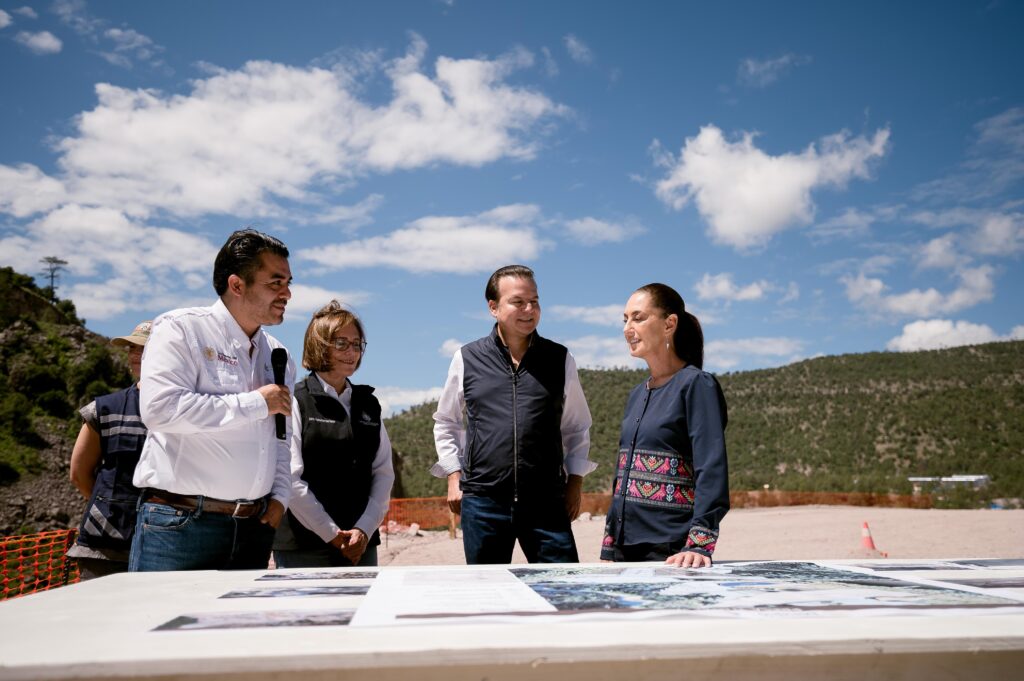 Claudia Sheinbaum y Esteban Villegas supervisan avance de la Presa Tunal II