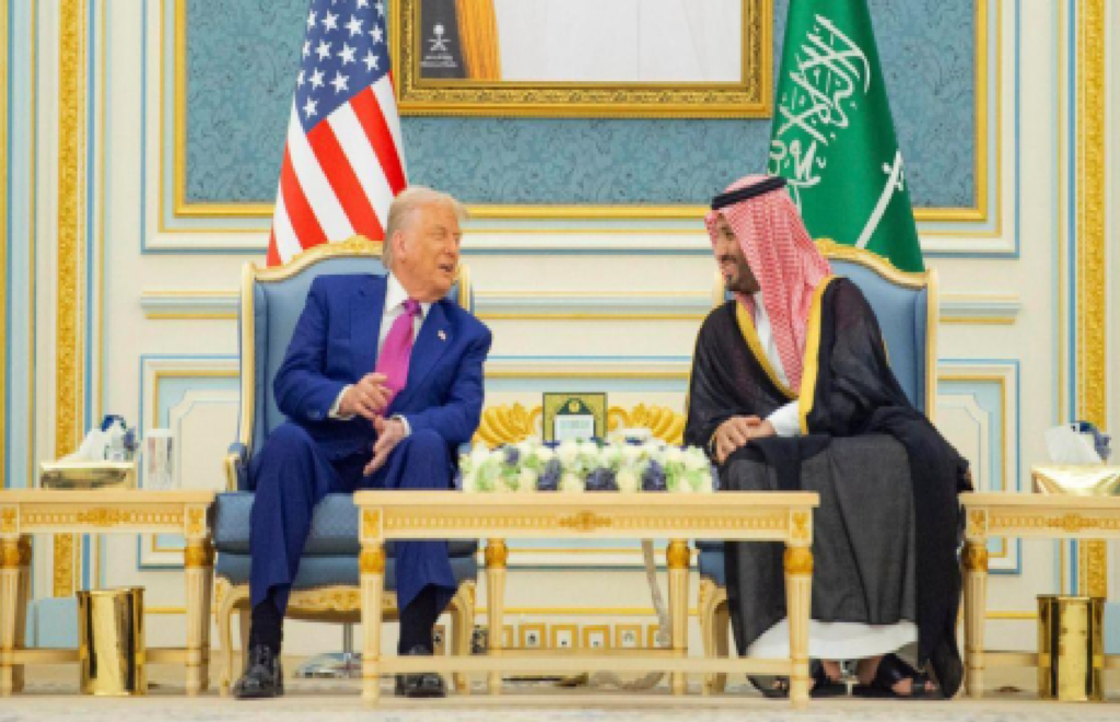 Estados Unidos y Arabia Saudita firman acuerdo de energía nuclear