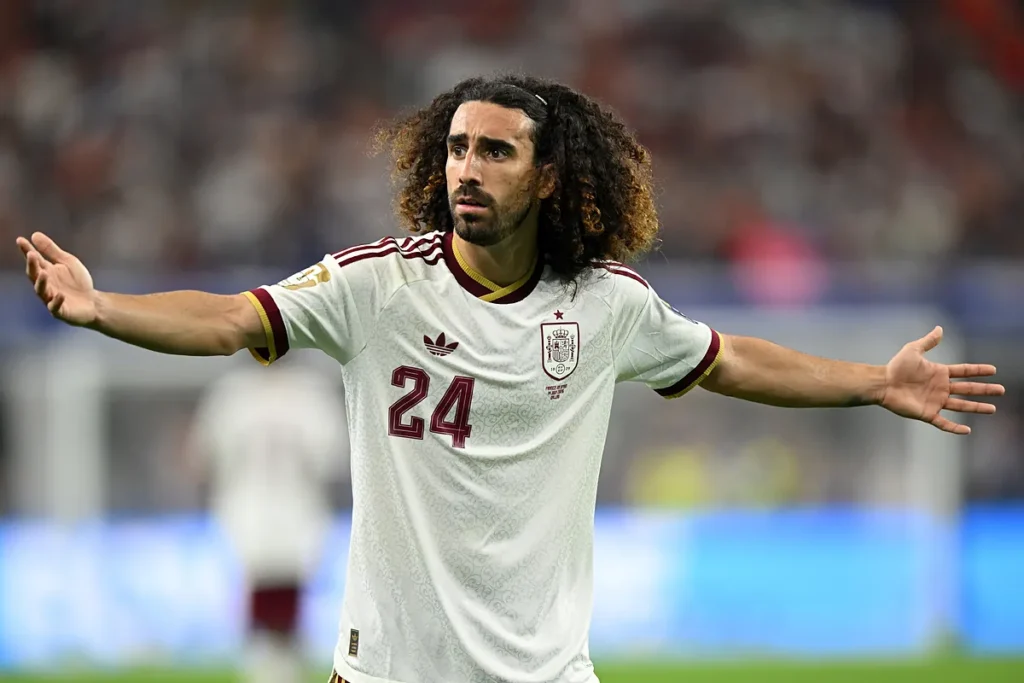 La curiosa razón por la que Cucurella nunca se corta el cabello