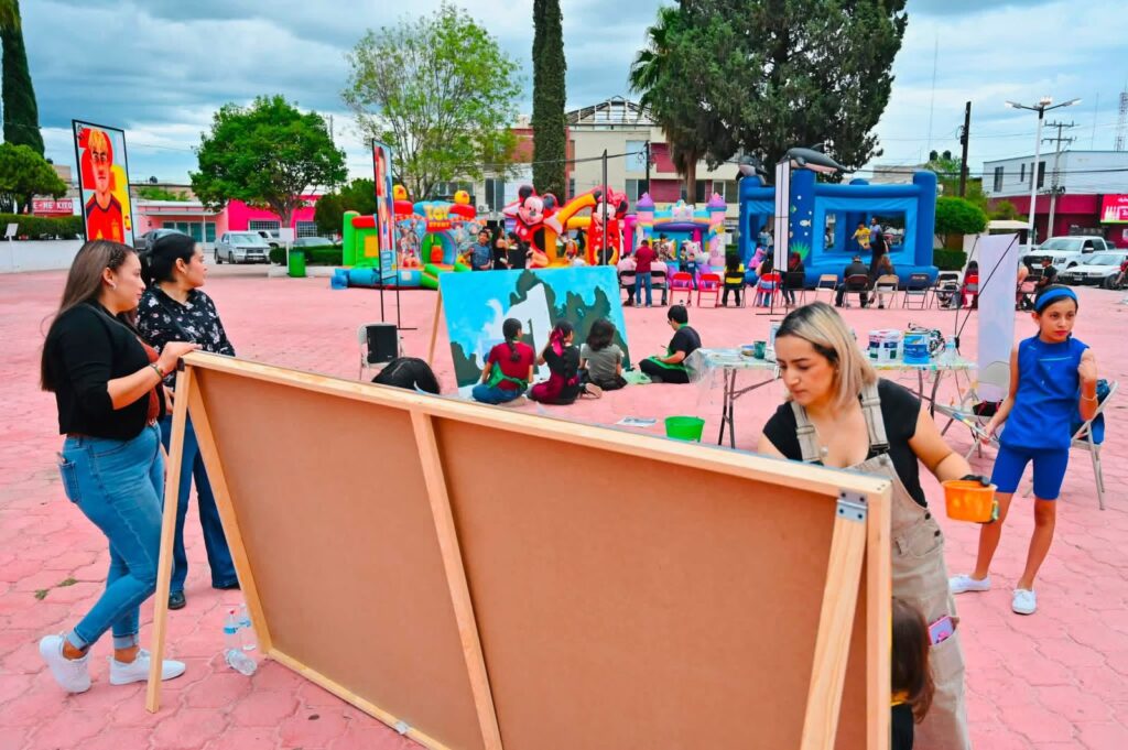 Arte e inclusión unen a las familias en el mural colectivo “De Aquí Somos” en Nuevo Ideal
