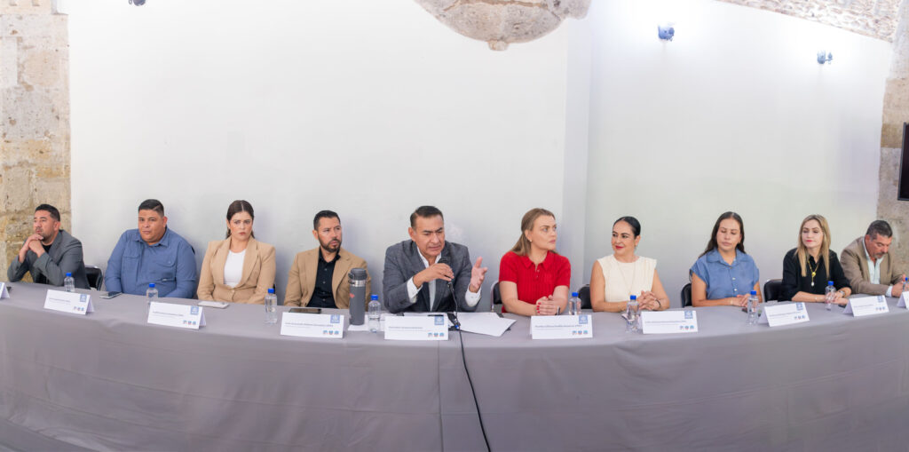 Gobierno de Jalisco y alcaldes de distintos partidos exigen a la Federación entregar recursos para infraestructura hídrica