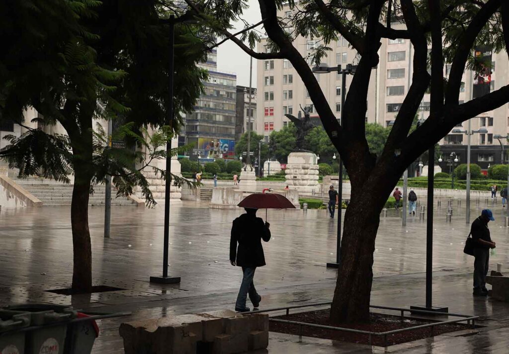 Genevieve se fortalecerá a huracán categoría 1; prevén lluvias en cuatro estados