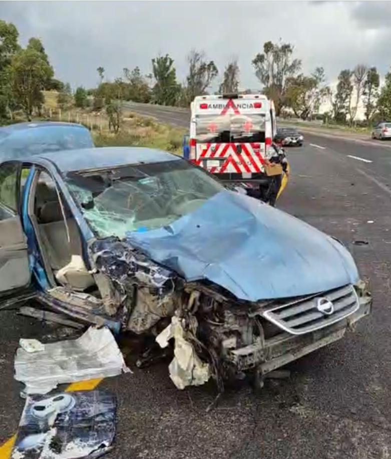Una persona sin vida y cuatro heridos dejó accidente en la carretera libre a Mazatlán