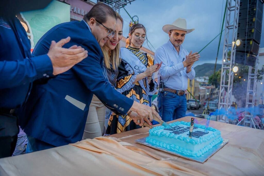 Celebra alcalde Salvador Calderón el 395 aniversario de Parral con una gran fiesta para las familias parralenses