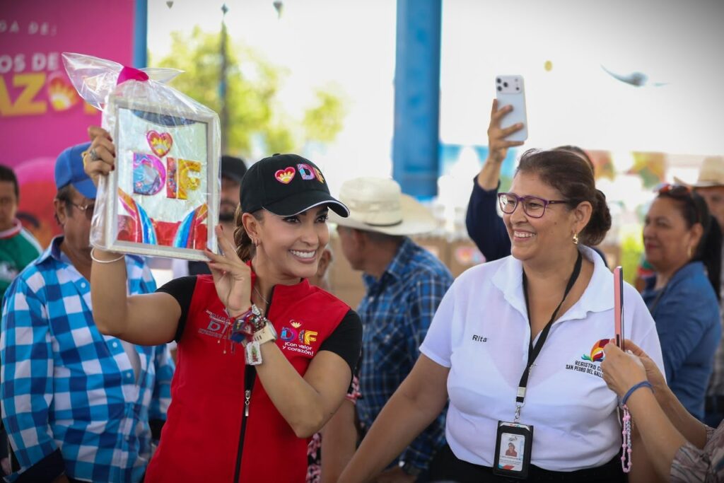 Ruta de la Salud lleva atención especializada hasta San Pedro del Gallo