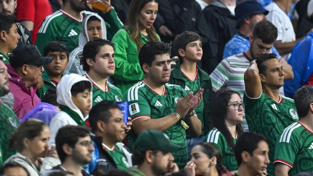 ¿Por qué duele tanto cuando pierde México? Esto explica la psicología