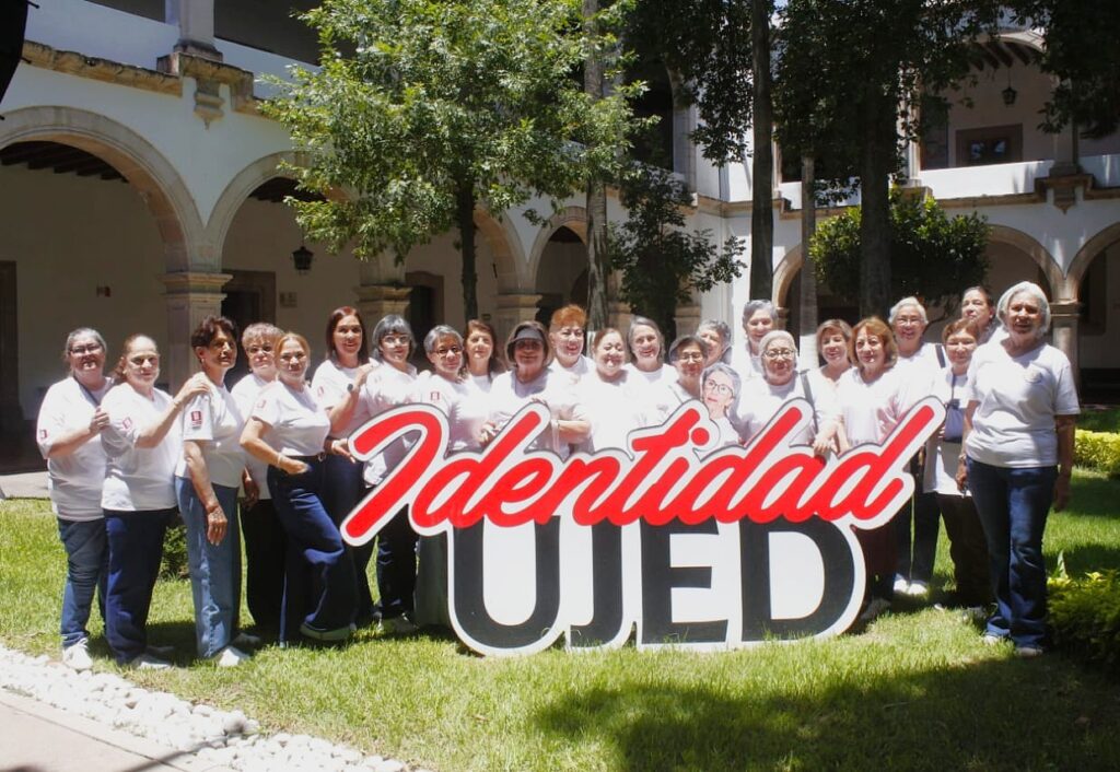 Egresadas de Enfermería celebran cinco décadas de trayectoria en la UJED
