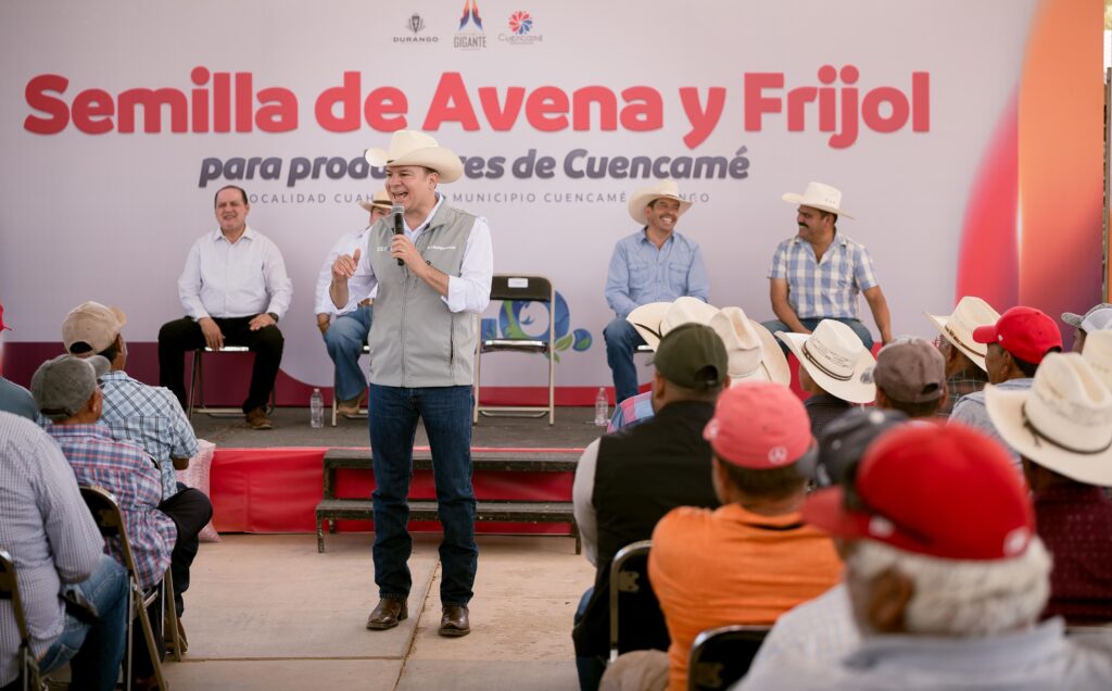 Frijol, avena y suplemento llegan a tiempo a productores de Cuencamé; mejoran producción