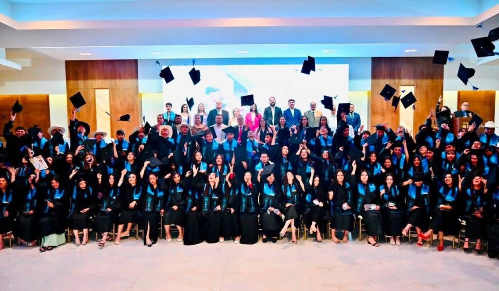 CBTA 173 gradúa a 113 nuevos técnicos y celebra a la generación 2023-2026