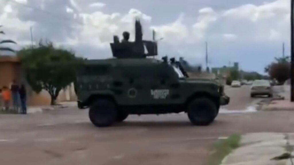 Ejército y Guardia Nacional aseguran ocho camionetas de alta gama en Nuevo Ideal