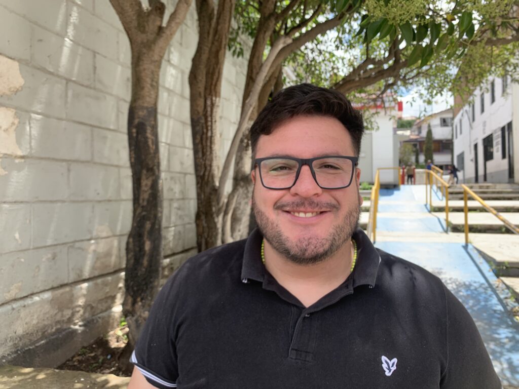 Llaman a retirar vehículos chatarra