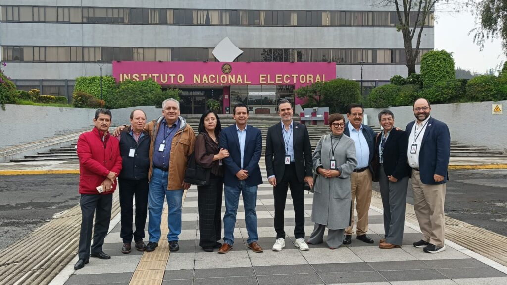 Somos México obtiene certificación del INE y oficializa su registro como partido político