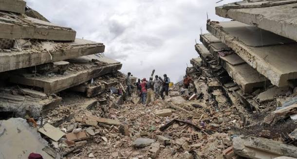 Terremotos en Venezuela dejan más de 4 mil 300 muertos; continúan labores de rescate
