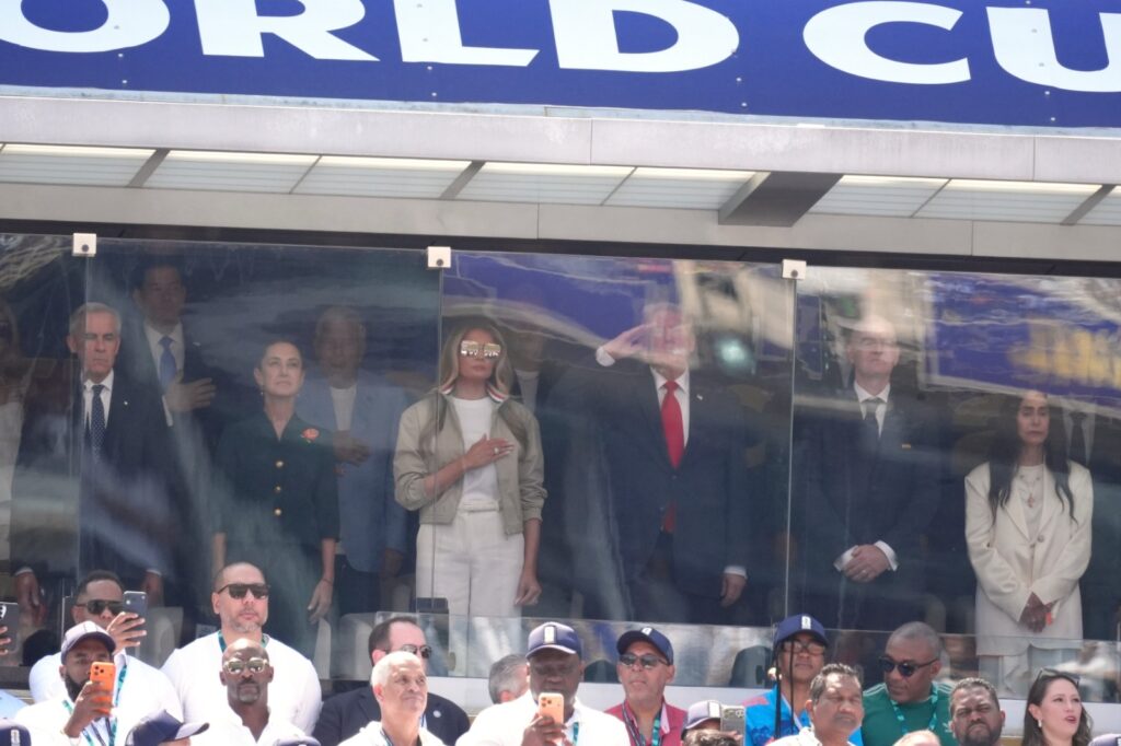 Sheinbaum asiste a la final del Mundial 2026 junto a Donald Trump y Mark Carney