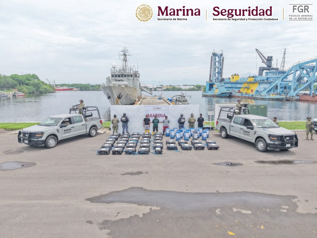 Marina asegura más de una tonelada de presunta cocaína en operativo marítimo en Chiapas