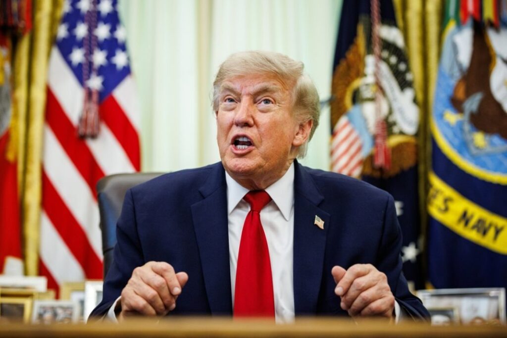 Trump dice que Cuba se aproxima a Estados Unidos tras presión económica contra La Habana