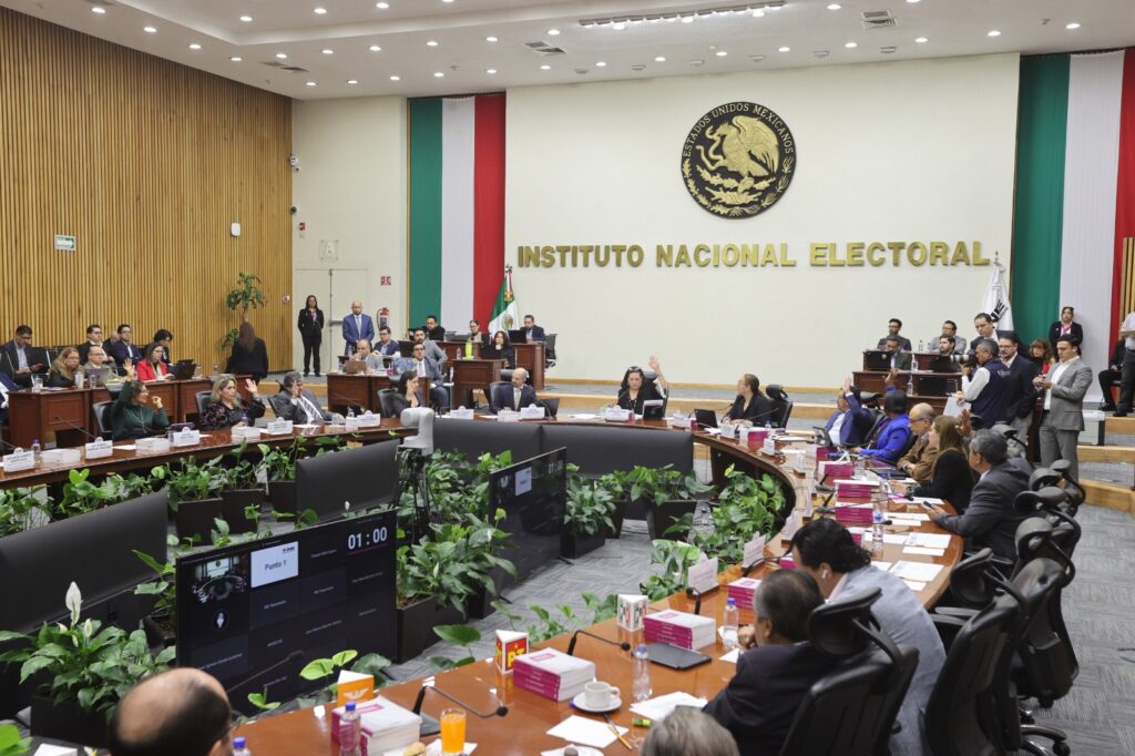 INE asume funciones del órgano electoral de Michoacán por falta de quórum