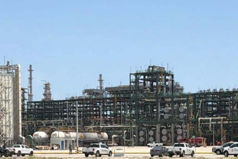 Pemex descarta riesgos tras incidente en la Refinería Olmeca