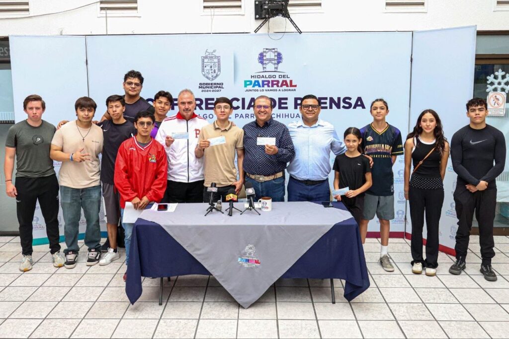Impulsa alcalde Salvador Calderón el talento deportivo de Parral con histórico programa de estímulos económicos