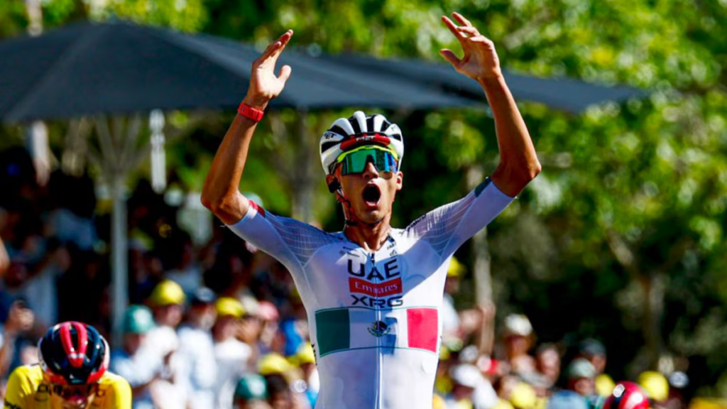 Isaac del Toro hace historia al ganar una etapa del Tour de Francia 2026
