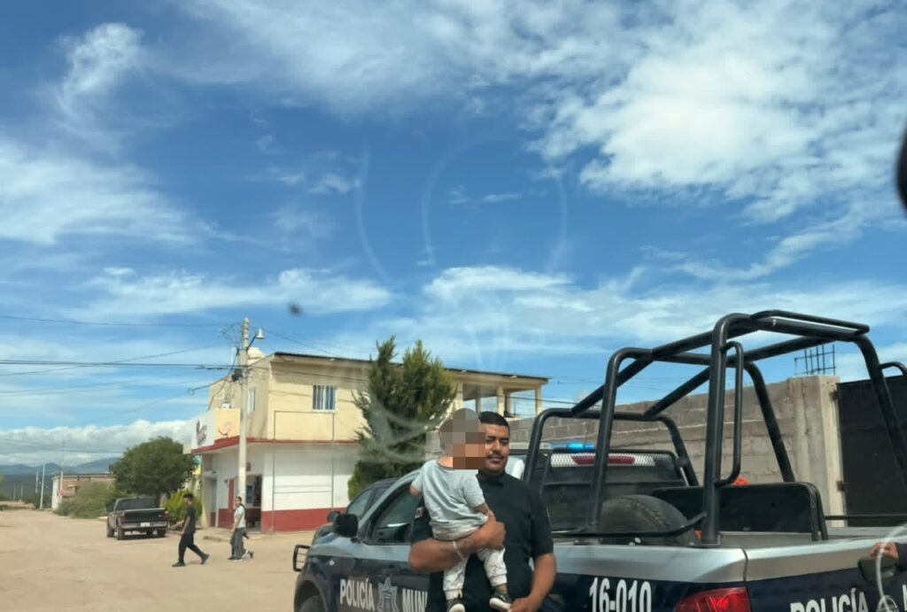 Operativo Dragón rescata a niño que deambulaba solo en la zona centro de pueblo mágico