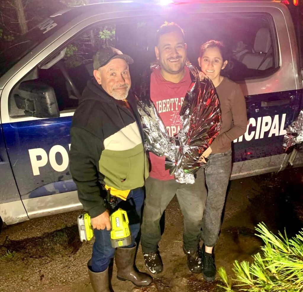 ¡Unidad y milagro en la sierra! Localizan sanos y salvos a pareja extraviada