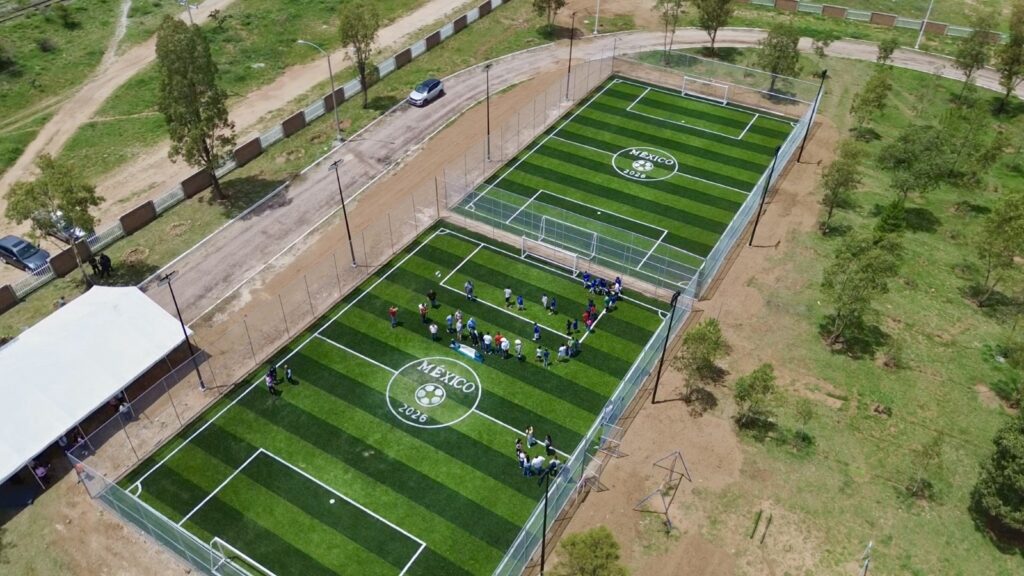Entregan dos canchas en Francisco I. Madero como parte del programa federal Rumbo al Mundial 26