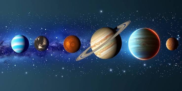 Alineación planetaria permite ver la Luna, Marte, Saturno y Urano