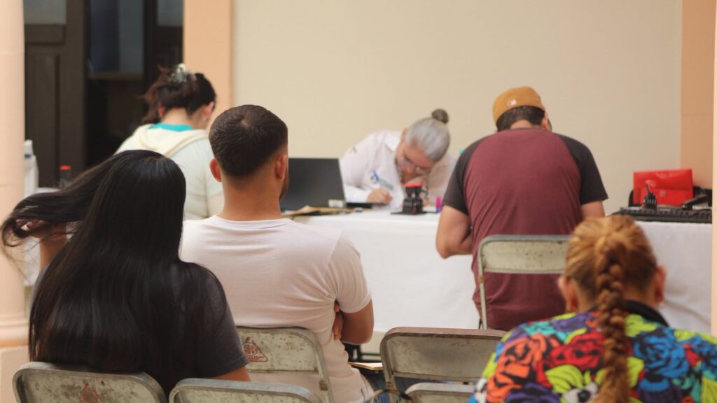 Brinda atención módulo del SAT en Vicente Guerrero