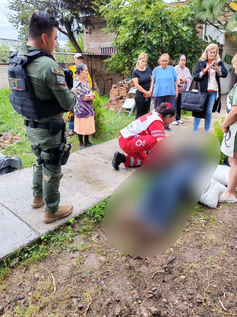 Paisano sufrió severas quemaduras al caerle un rayo