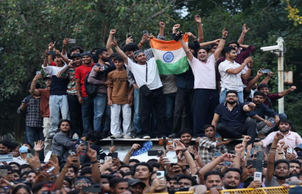 India propone hasta 10 años de cárcel por filtrar exámenes oficiales