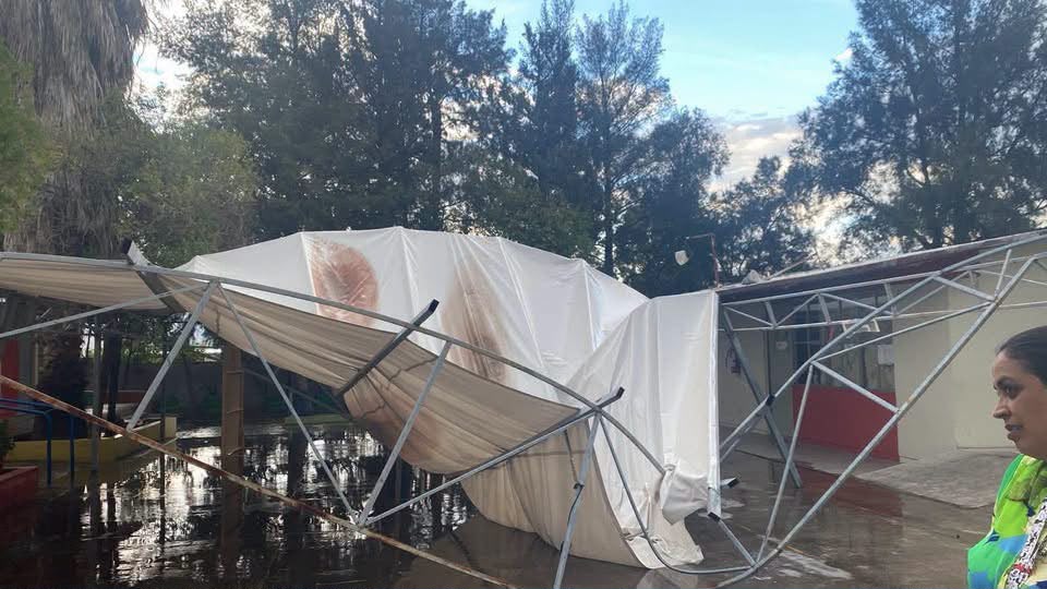 ¡Colapsa domo! En jardín de niños en Santiago; padres exigen una investigación