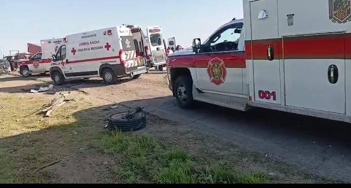 ¡Última hora! Accidente múltiple en Santiago Papasquiaro deja 13 lesionados