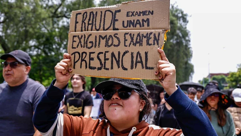 Aspirantes a la UNAM exigen repetir examen de ingreso de forma presencial