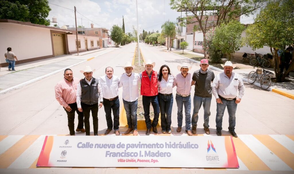 Poanas recibe 80 toneladas de semilla de avena y estrena la calle Francisco I. Madero