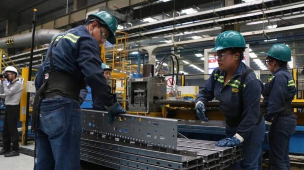 IMSS alcanza récord de 22.7 millones de empleos formales en junio
