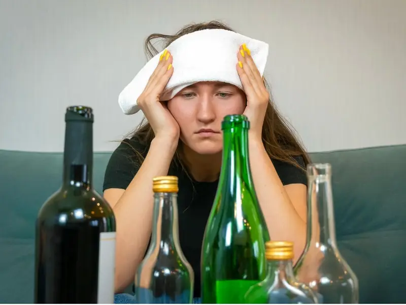 Remedios para la cruda: qué funciona y qué puedes hacer una noche de copas