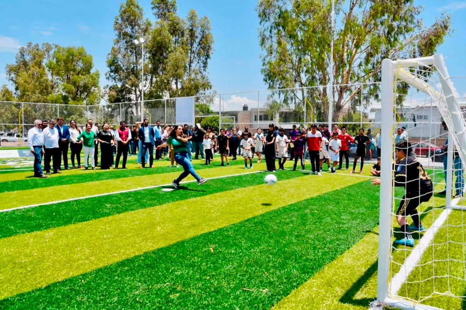 ¡Mundial social en Nuevo Ideal! Inauguración de una nueva cancha de Fútbol 5