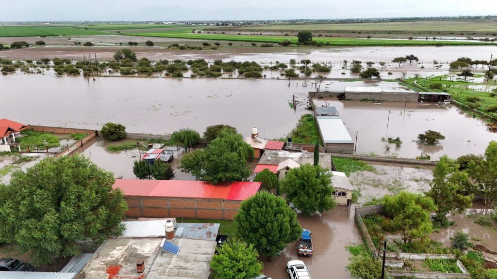 Fuertes lluvias provocan inundaciones y daños en comunidades de Nuevo Ideal