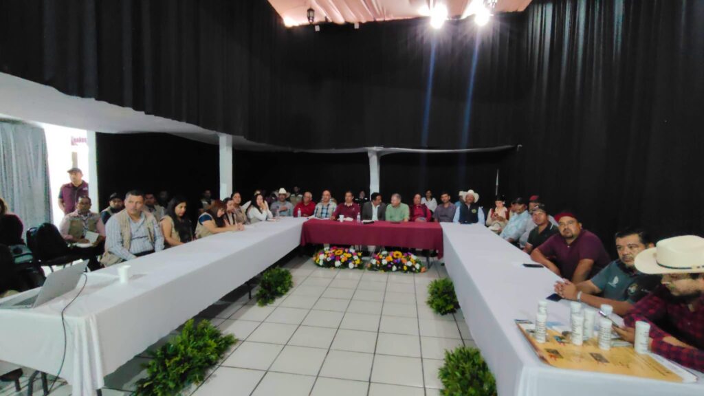 Capacitan sobre gusano barrenador del ganado