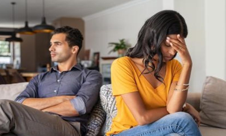 Vergüenza durante la intimidad: por qué puede persistir incluso después de años de relación