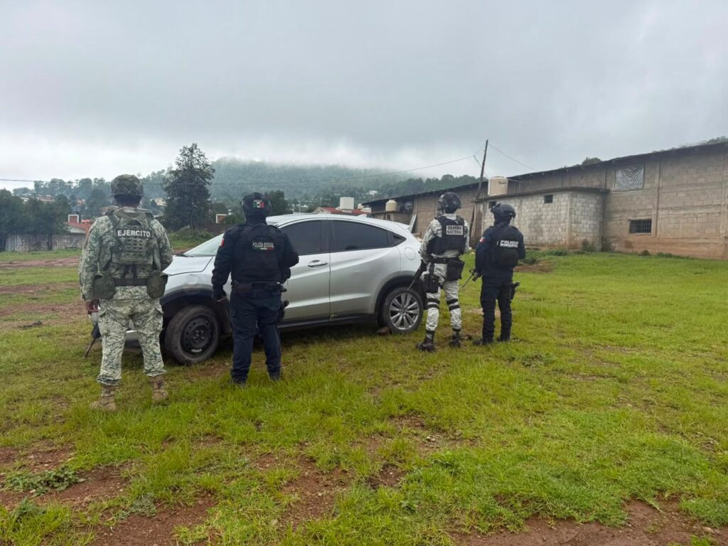 La Base de Operaciones Interinstitucionales localizó en Tamazula vehículo robado en Sinaloa