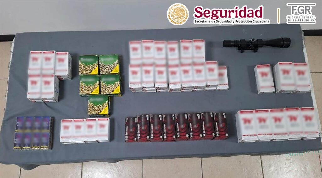 Detienen en Cd. Juárez a hombre que transportaba más de 7 mil cartuchos ocultos en tractocamión