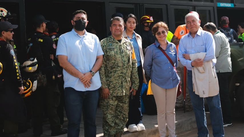 Regresan 29 mexicanos desde Venezuela tras los terremotos