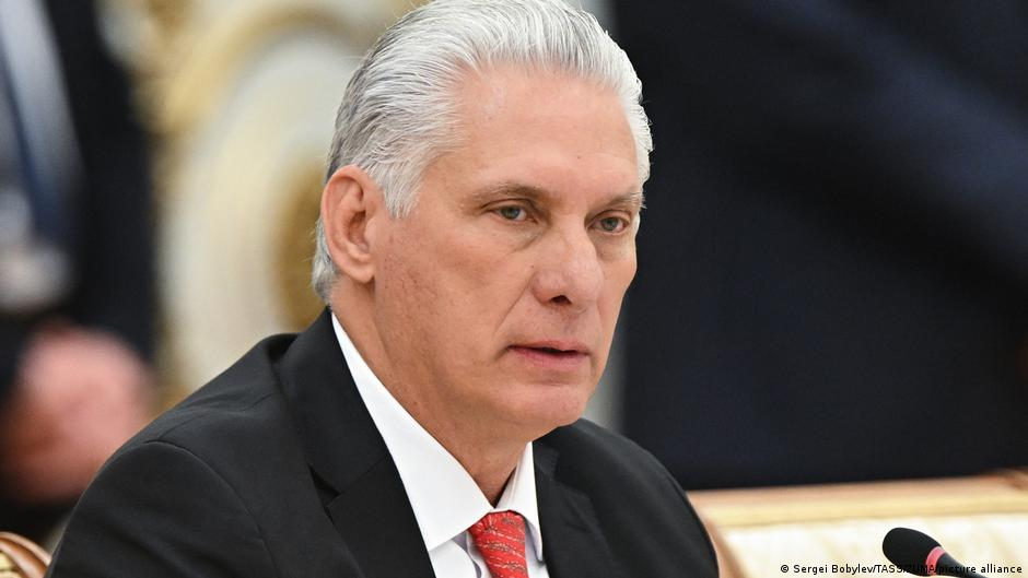 Díaz-Canel acusa a EU de aplicar una política “genocida” contra Cuba